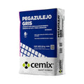 Bolsa de adhesivo gris para azulejos y pisos cerámicos Cemix 20 kg, presentación vertical