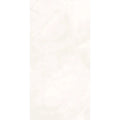 Piso porcelánico blanco con acabado brillante y vetas sutiles, ideal para interiores modernos.