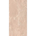 Piso cerámico beige con acabado tipo mármol y veta natural, ideal para interiores modernos.